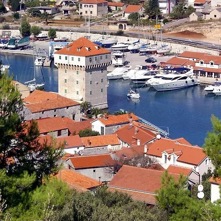 9037c * Marina